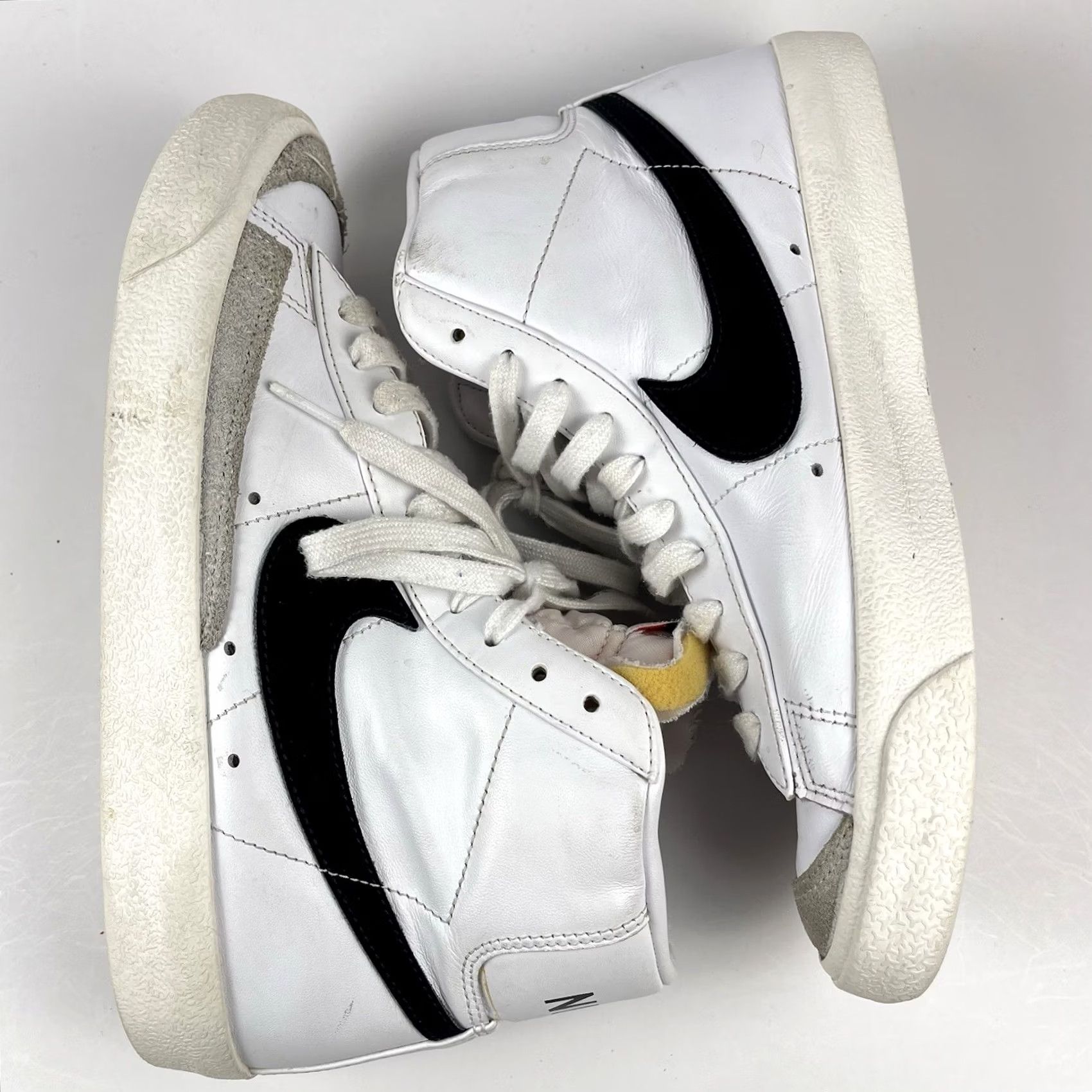 Nike Nike Blazer Mid '77 Women’s Size 8 White Black Athletic Sneakers CZ1055-100 Size M / US 6-8 / IT 42-44 - 7 Thumbnail