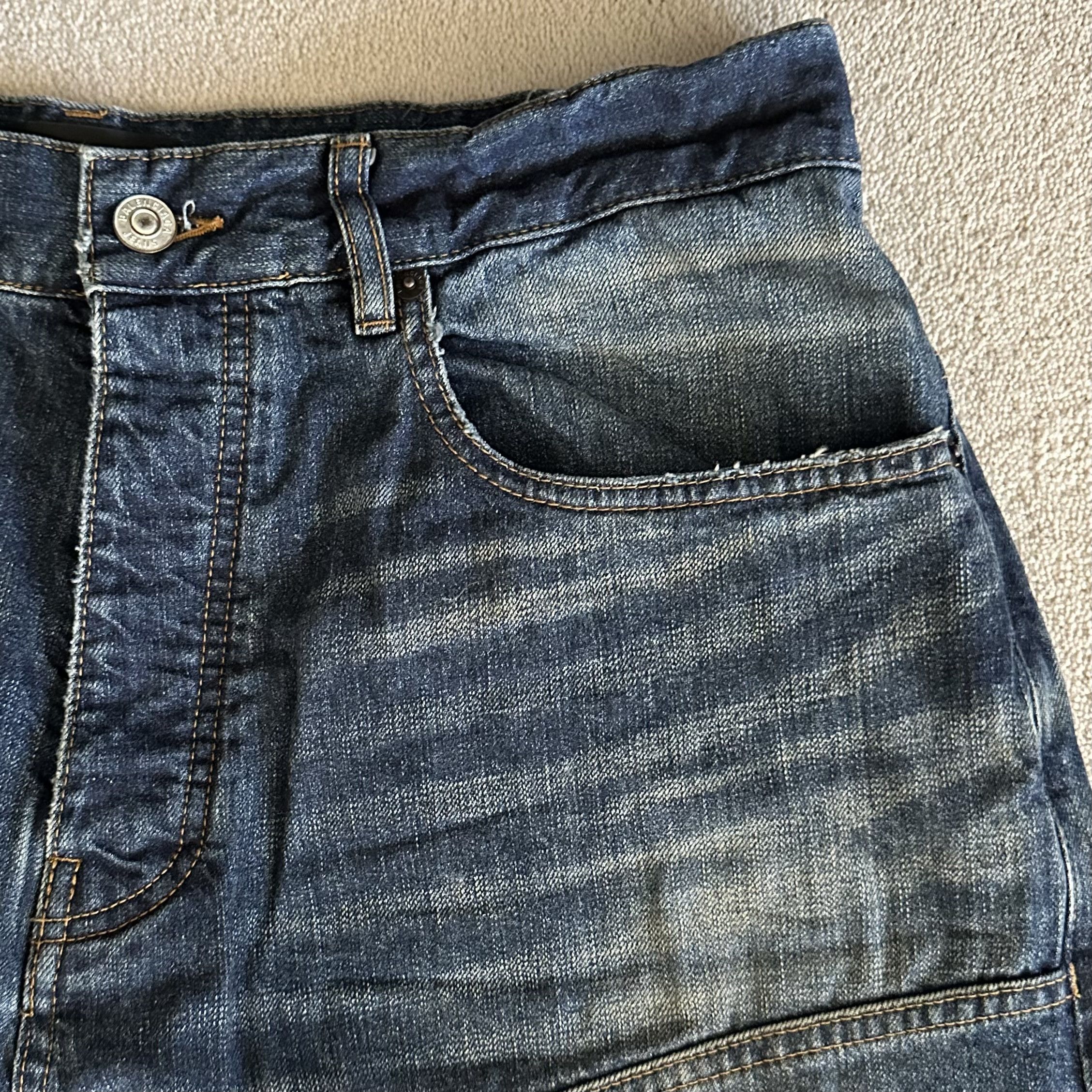 Balenciaga BALENCIAGA 'George V' BAGGY PANTS in Blue Denim Size XS Size US 32 / EU 48 - 7 Thumbnail