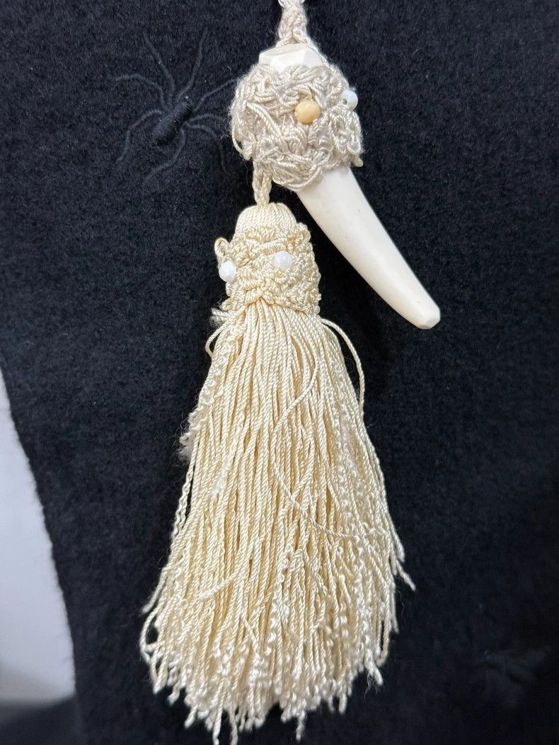 Number (N)ine Number (N)ine09AW closed feeling tooth tassel pin 2503-Next Size ONE SIZE - 3 Thumbnail