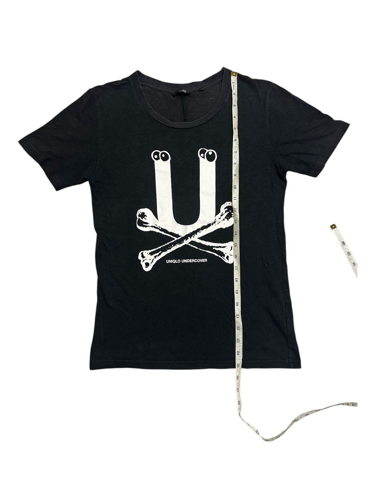 Undercover × Uniqlo Uniqlo undercover crossbone graphic Size US S / EU 44-46 / 1 - 2 Thumbnail
