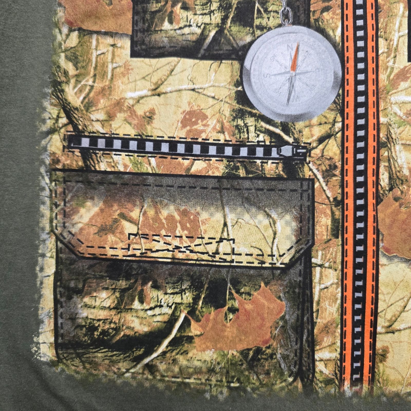 Vintage Vintage Duck Hunting Vest Shirt L Camo Vest Graphic Tee Size US L / EU 52-54 / 3 - 4 Thumbnail