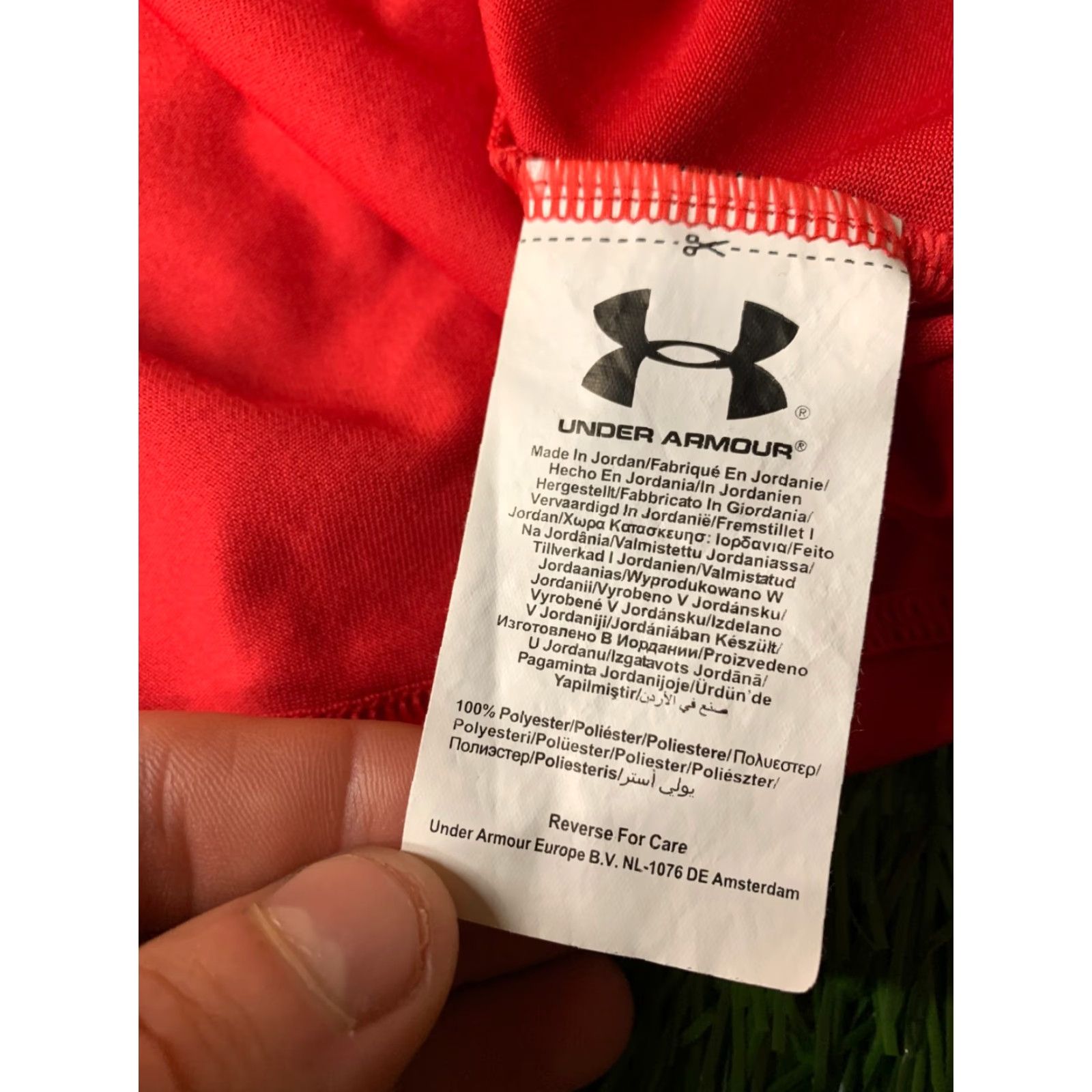 Under Armour UNDER ARMOUR Shirt Men 2015 HeatGear Jersey Short Sleeve Crew Neck Red M 70x55cm 2015 Crossfit Base Layers Size US M / EU 48-50 / 2 - 6 Thumbnail