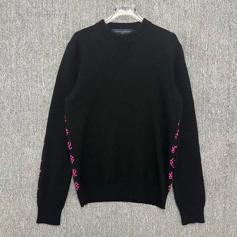 Louis Vuitton Louis Vuitton Black Wool Knit Sweater 0089 Size US S / EU 44-46 / 1 - 1 Thumbnail