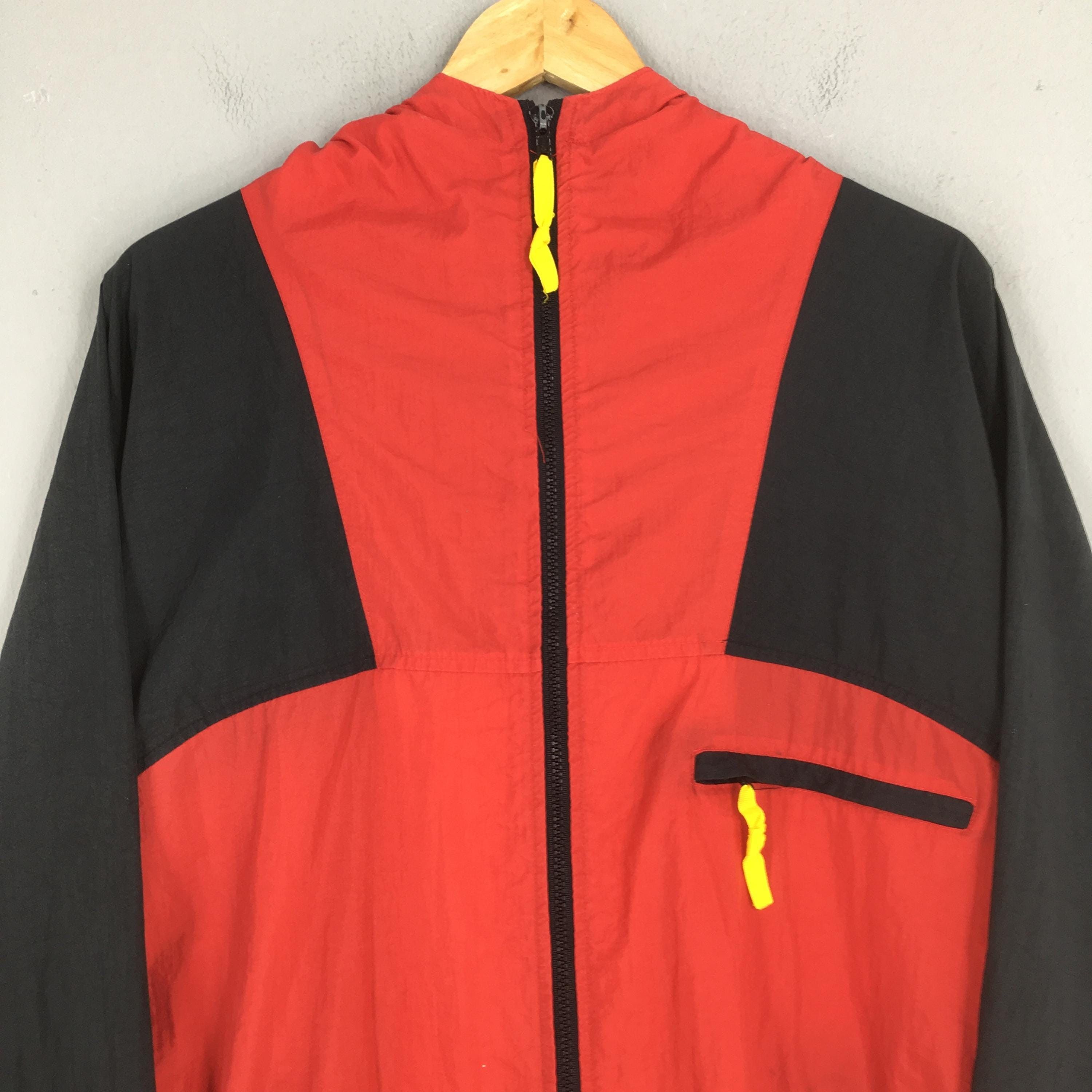 Marlboro Adventure Team Vintage 90s Marlboro Adventure Team Zipper Jacket Large Size US L / EU 52-54 / 3 - 2 Thumbnail