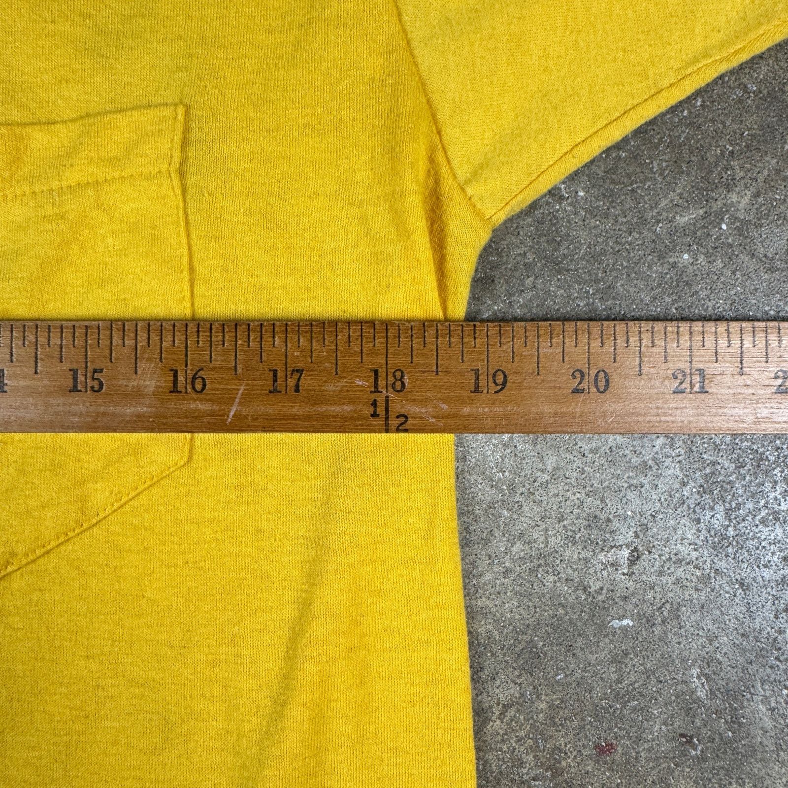 Other Vtg Screen Stars Gold Pocket T-Shirt Men’s L Single Stitch Size US L / EU 52-54 / 3 - 6 Thumbnail