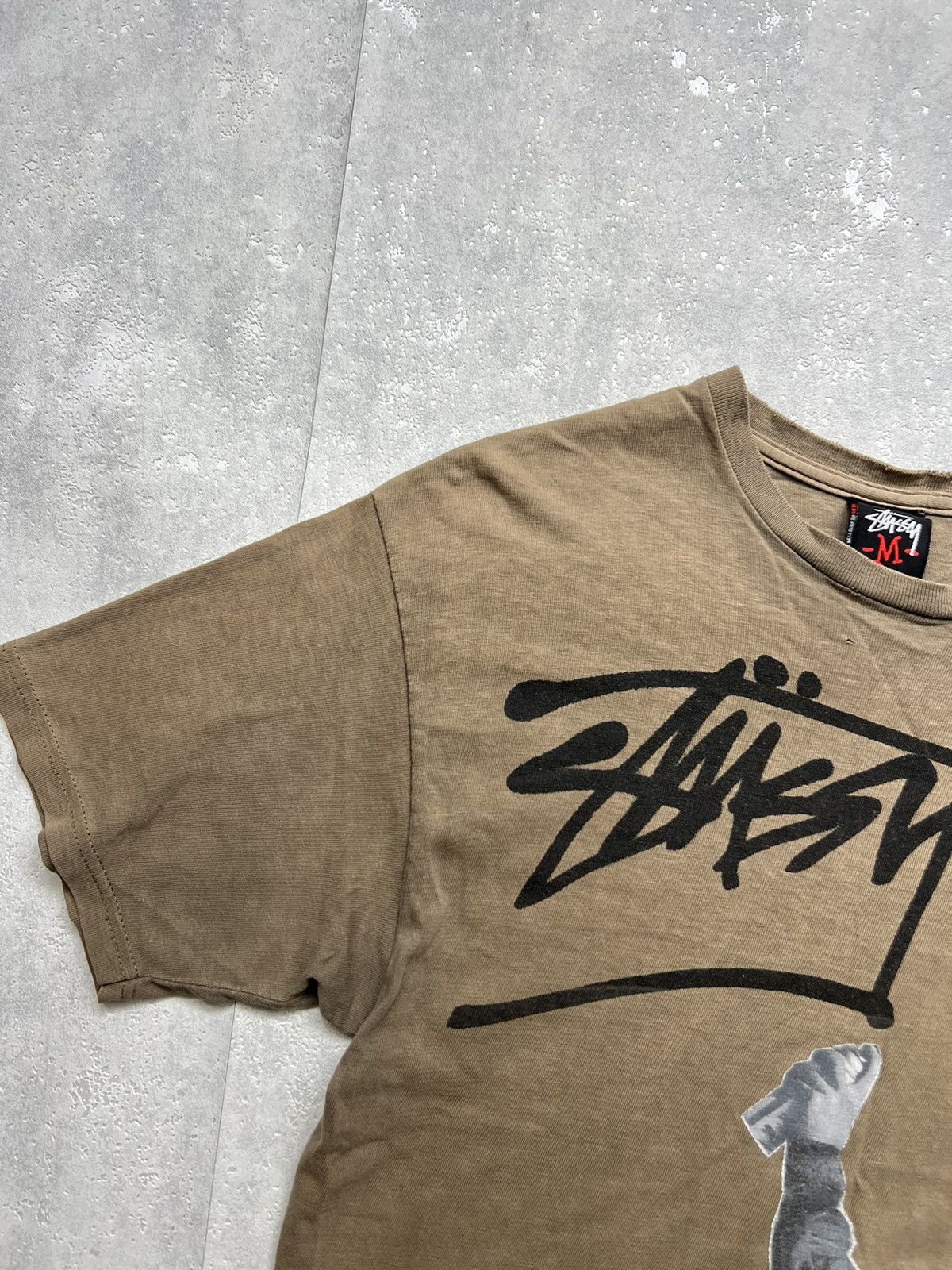 Stussy 00’s STUSSY GRAFFITI COP GUY DISTRESSED Y2K VINTAGE TEE Size US M / EU 48-50 / 2 - 4 Thumbnail
