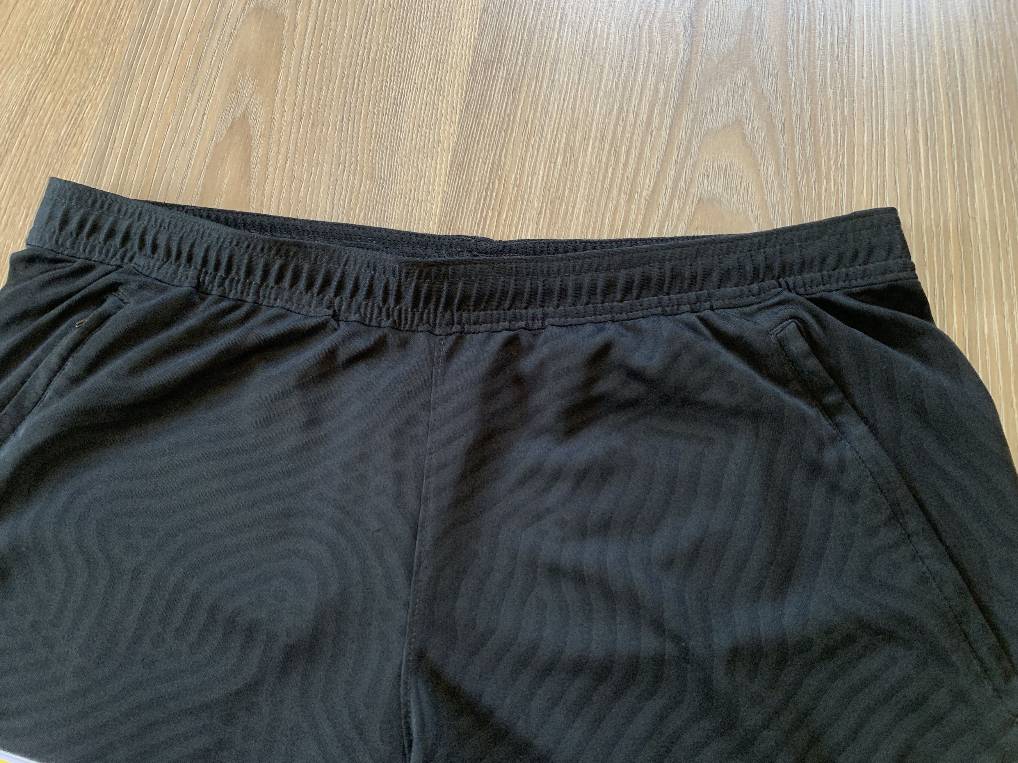 Nike Nike Mens China National Football Team Association Shorts Size US 40 / EU 56 - 5 Thumbnail