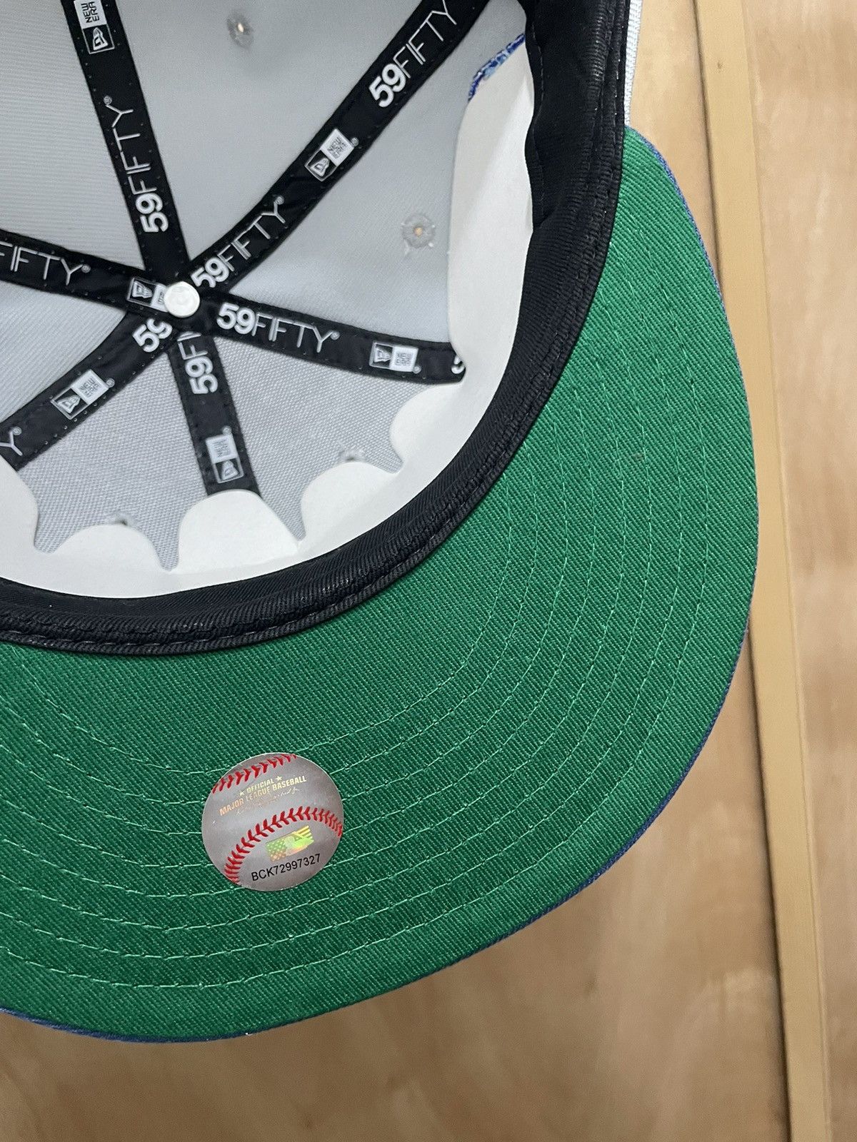 New Era Myfitteds Los Angeles dodgers 1984 Olympic patch size 7 3/4 Size ONE SIZE - 7 Thumbnail