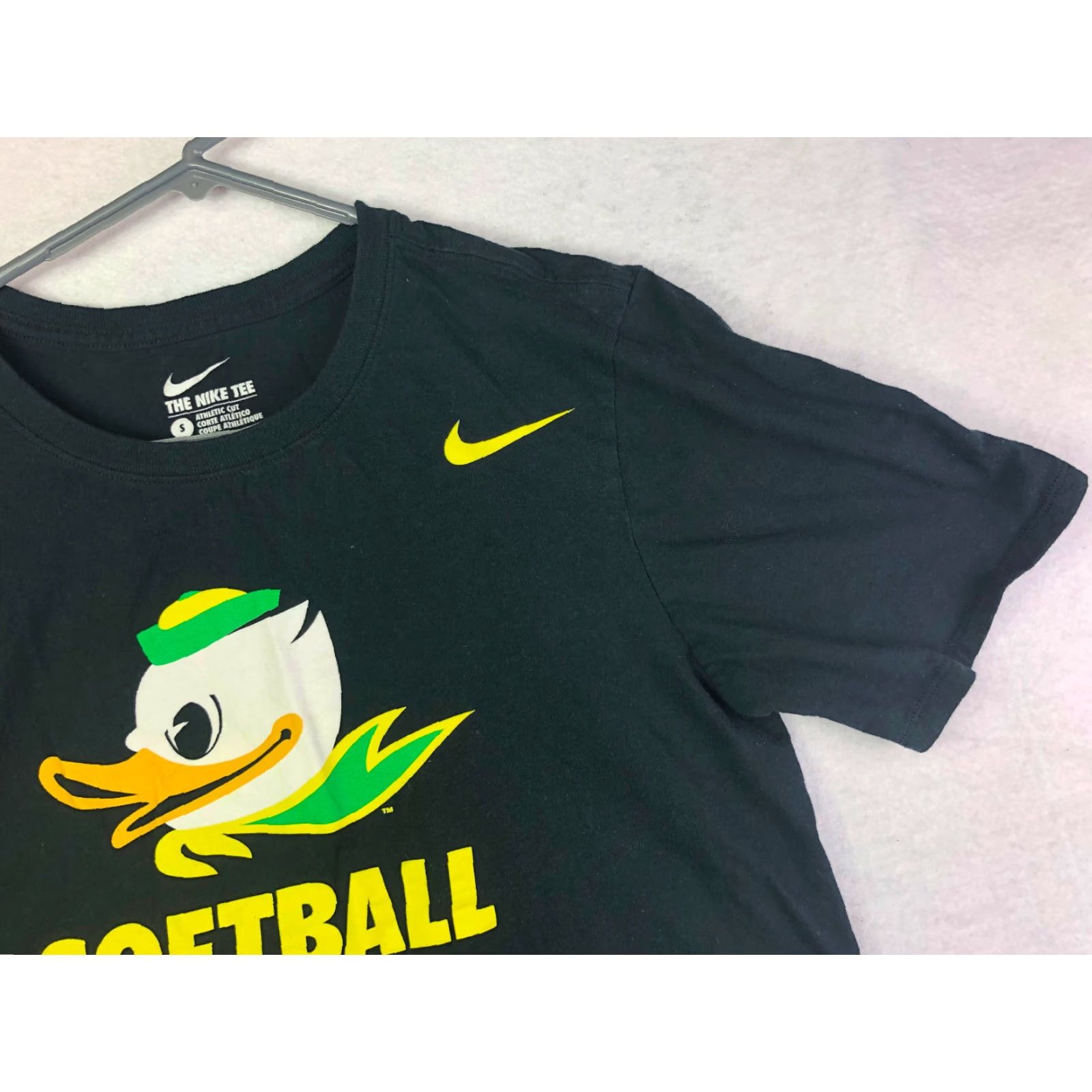 Nike Nike Tee T-Shirt Mens Size Small Black Jane Sanders Stadium Softball Logo Crew Neck Short Sleeve Athletic Solid Graphic Size US S / EU 44-46 / 1 - 7 Thumbnail