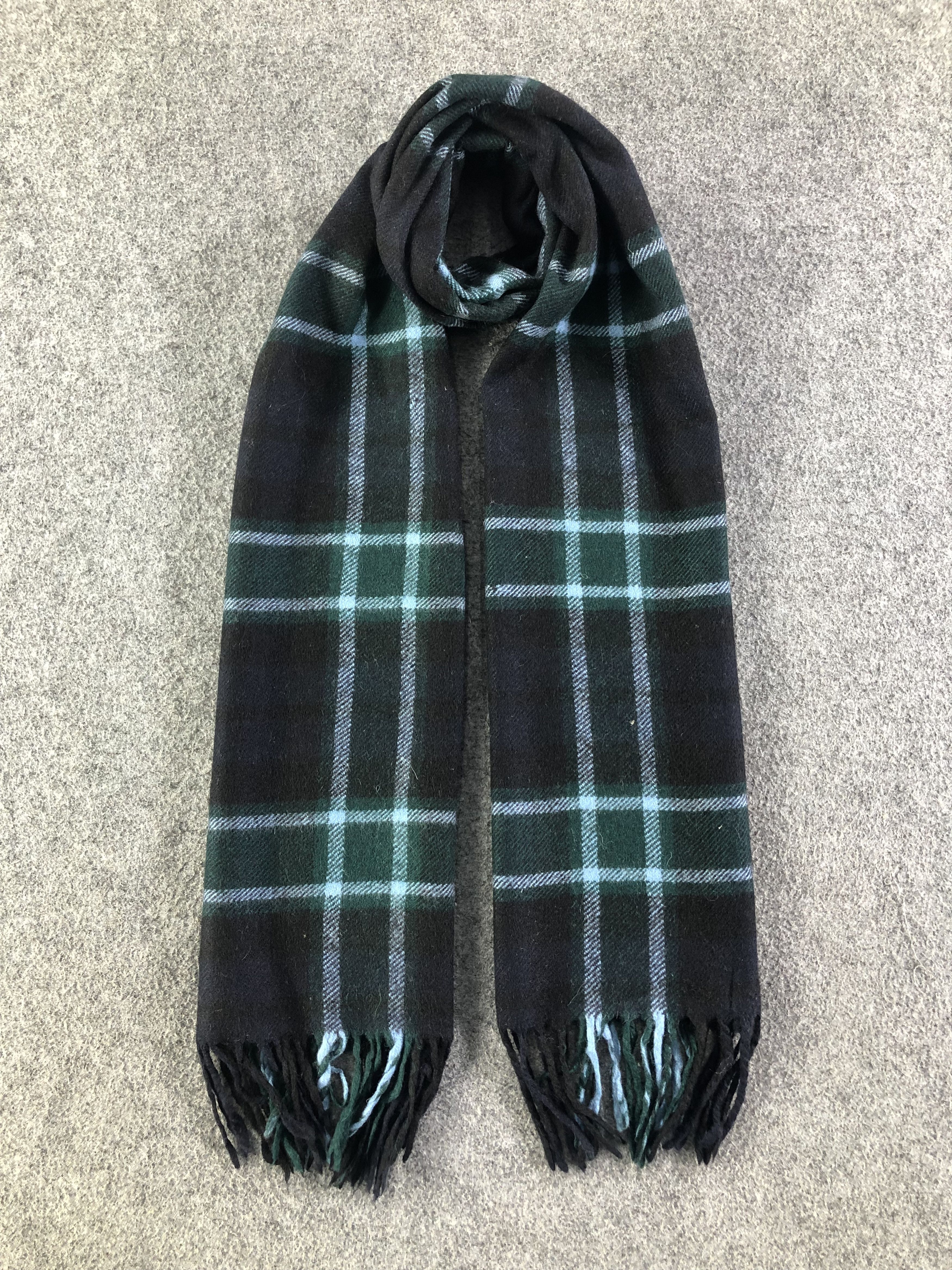 Johnstons Of Elgin Johnstons Of Elgin Cashmere Scarf / Muffler / Neckwear Size ONE SIZE - 1 Thumbnail