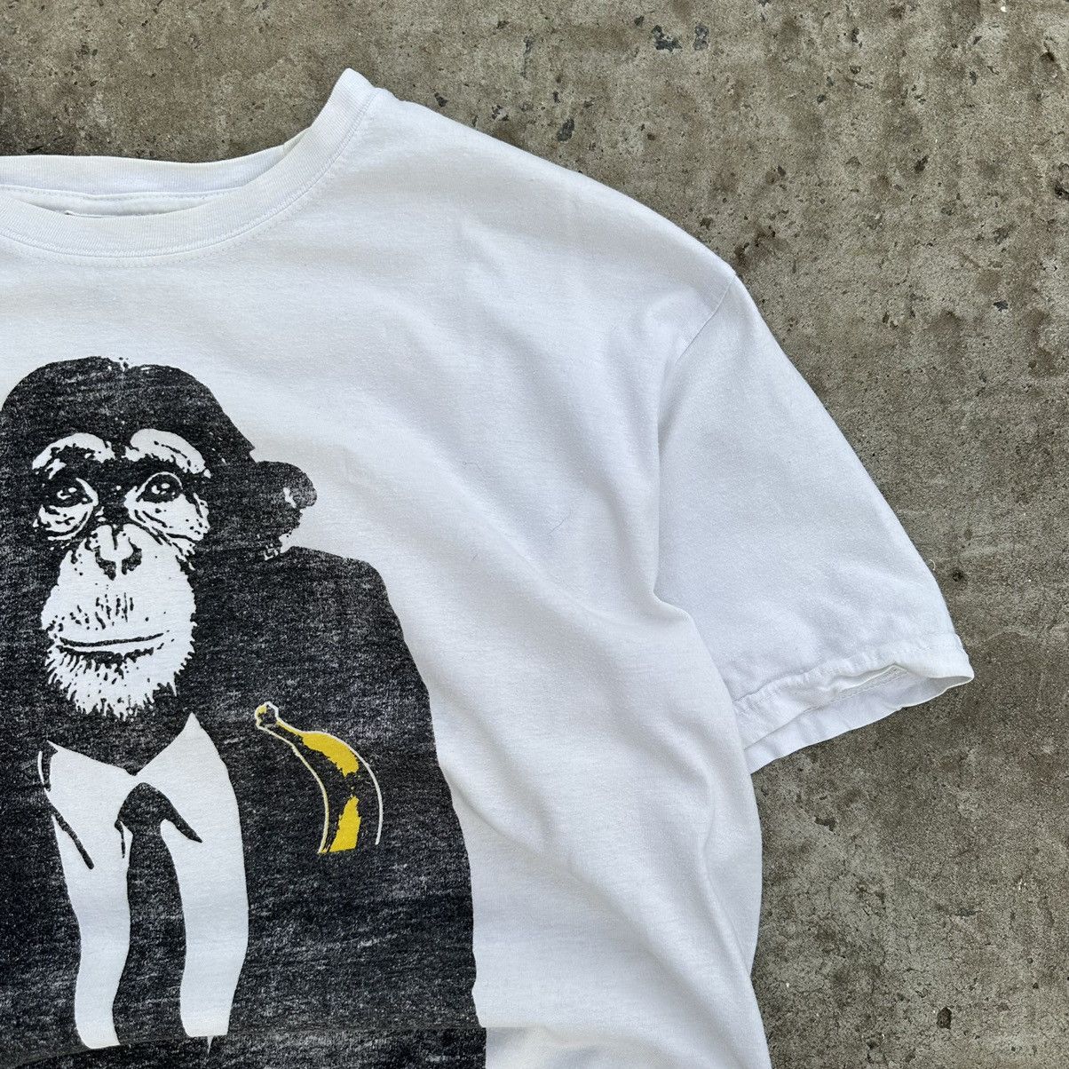 Vintage Vintage T-shirts Monkey Business Big Logo Y2K Style USA 00s Size US L / EU 52-54 / 3 - 6 Thumbnail