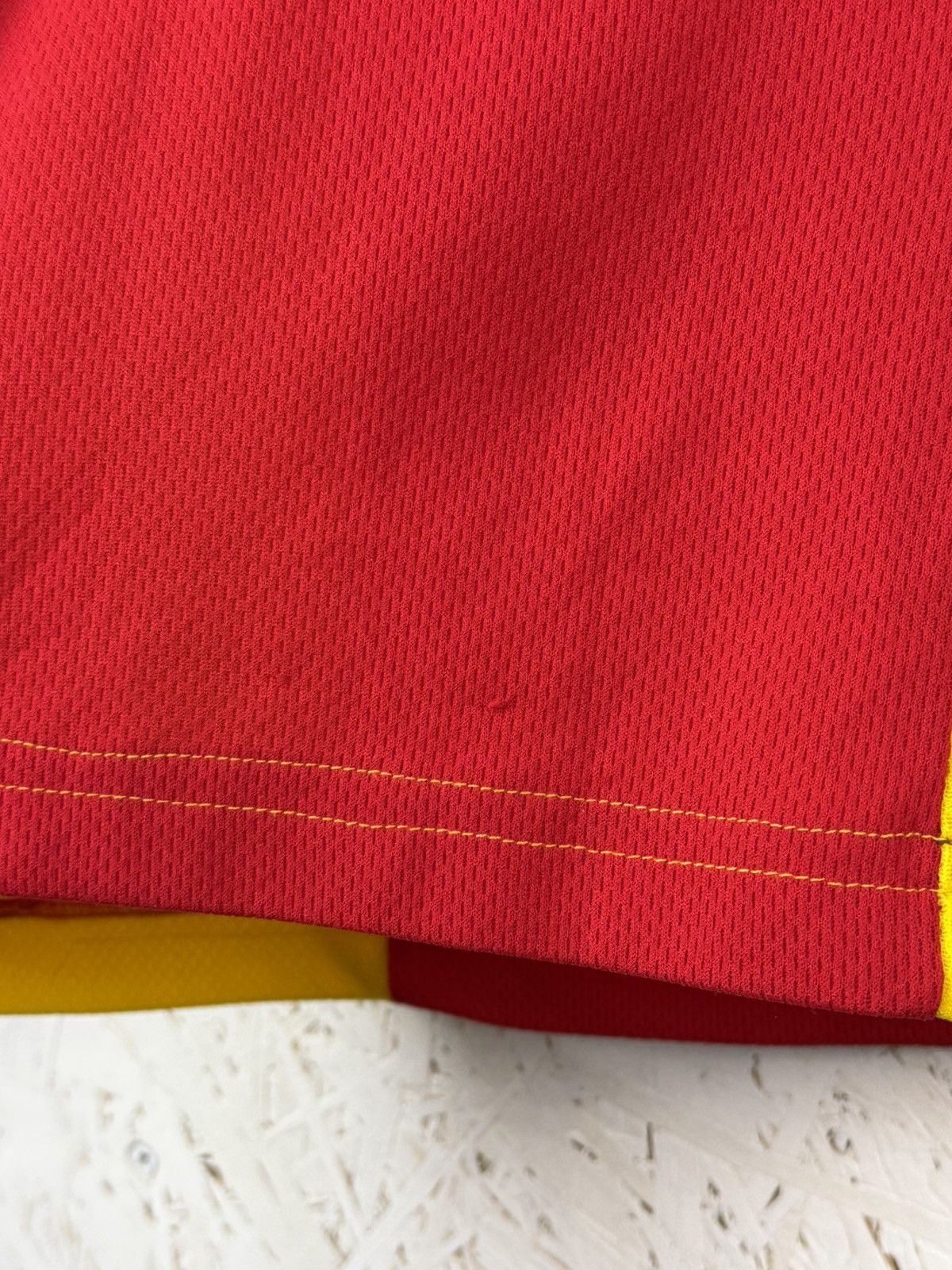 Vintage 80s 90s Galatasaray Retro #10 Handmade Rare Soccer Jersey Size US XL / EU 56 / 4 - 6 Thumbnail