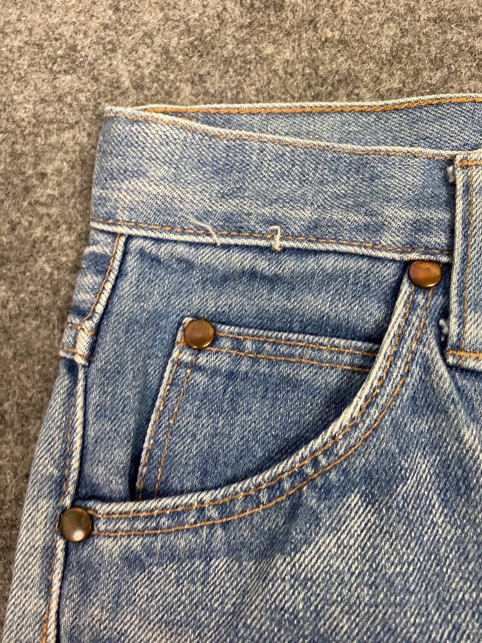 Vintage vintage wrangler lightwash denim nice design Size US 27 - 9 Thumbnail