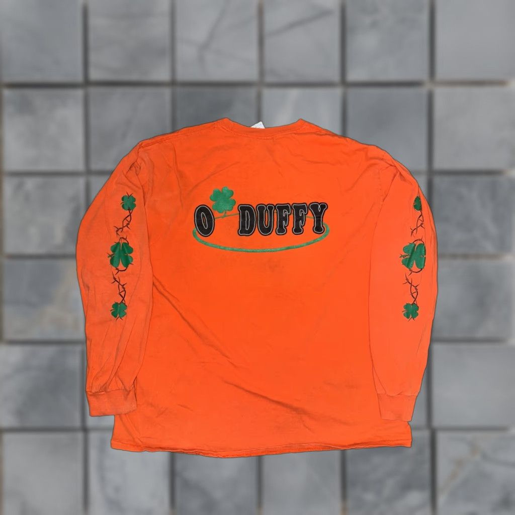 Vintage VINTAGE Unbranded Grunge T-Shirt XL Orange St Patricks Day 4 Leaf Clover Barbwire Mens Long Sleeve Size US XL / EU 56 / 4 - 1 Thumbnail