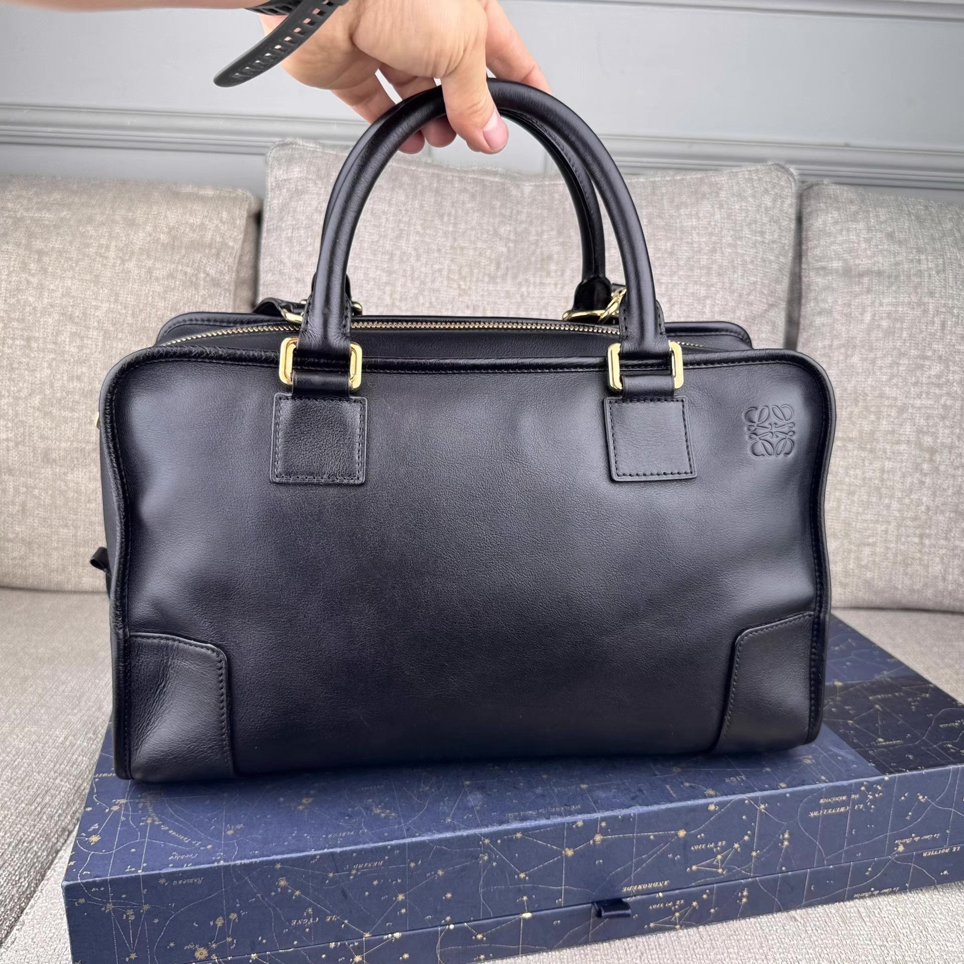 Loewe Loewe genuine leather women's bag with shoulder strap Ｑ27 Size ONE SIZE - 1 Thumbnail