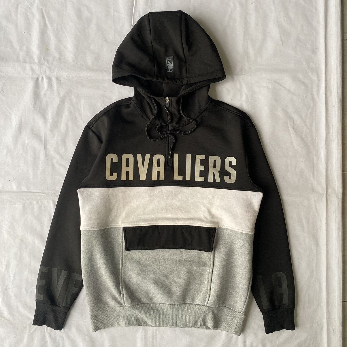 NBA NBA Basketball Cleveland Cavaliers Color-block Hoodie Size US M / EU 48-50 / 2 - 1 Thumbnail