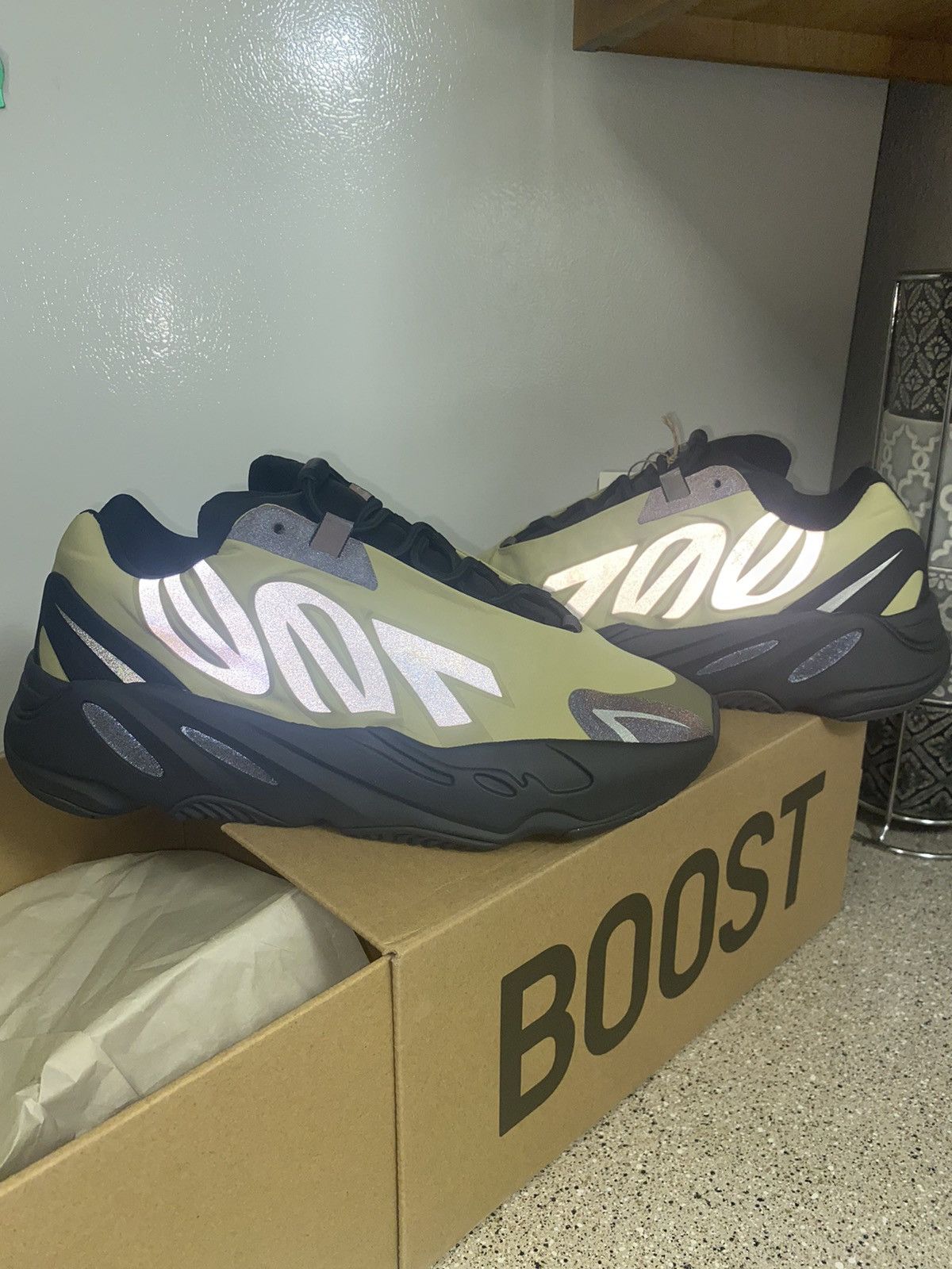 Yeezy adidas Yeezy 700 MNVN ‘Resin’ size9.5M DS w OG All Size US 9.5 / EU 42-43 - 1 Thumbnail