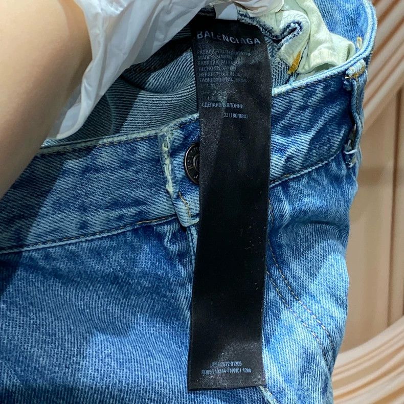 Balenciaga Balenciaga Washed blue knife cuts jeans. Size US 32 / EU 48 - 4 Thumbnail