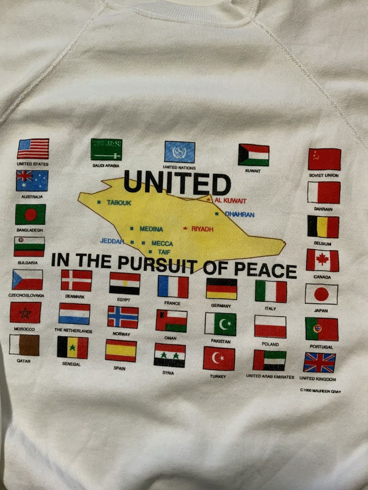 Vintage 1990 Operation Desert Storm Pursuit Peace Flags Sweatshirt Size US L / EU 52-54 / 3 - 10 Thumbnail