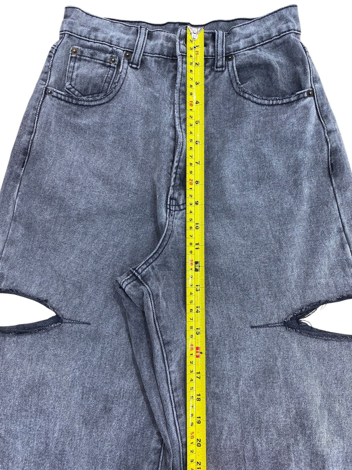 Japanese Brand Japanese Brand GRL Faded Wash Cut Out Style Jeans Size 24" / US 00 / IT 34 - 10 Thumbnail