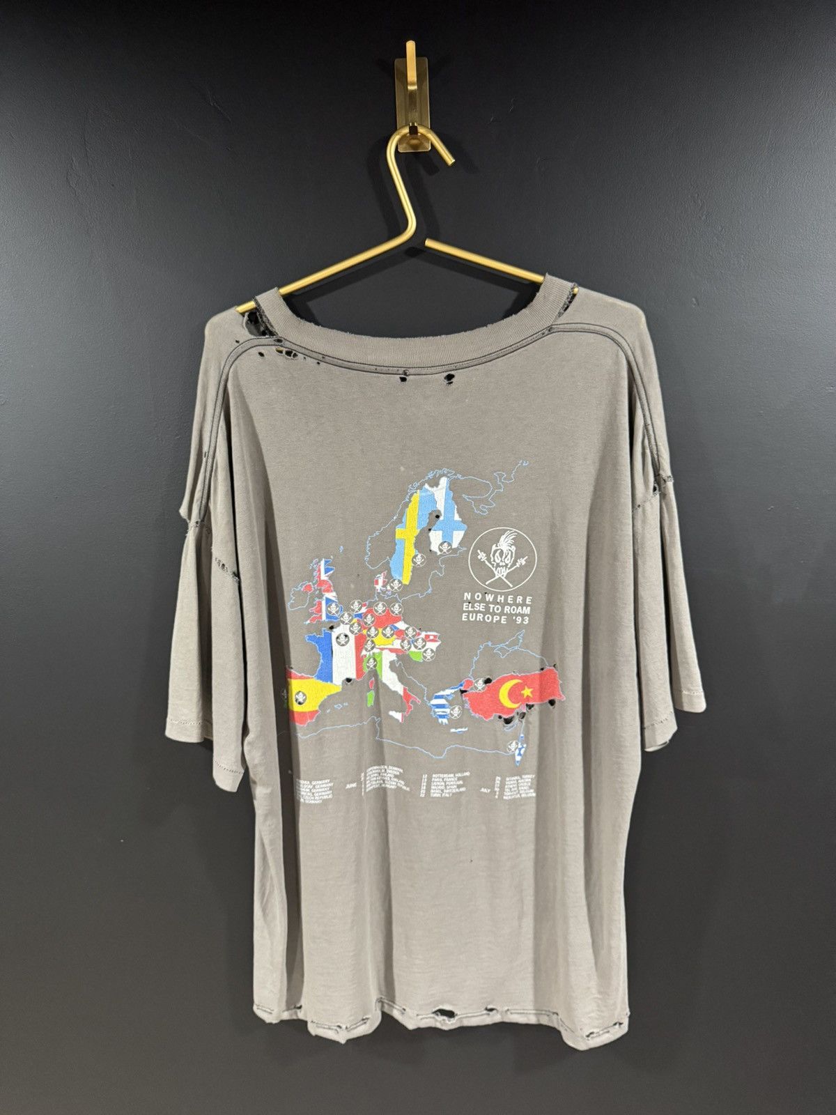 Band Tees 1992 Vintage Metallica Europe 93 Faded Thrashed Band Tee XL Size US XL / EU 56 / 4 - 8 Thumbnail