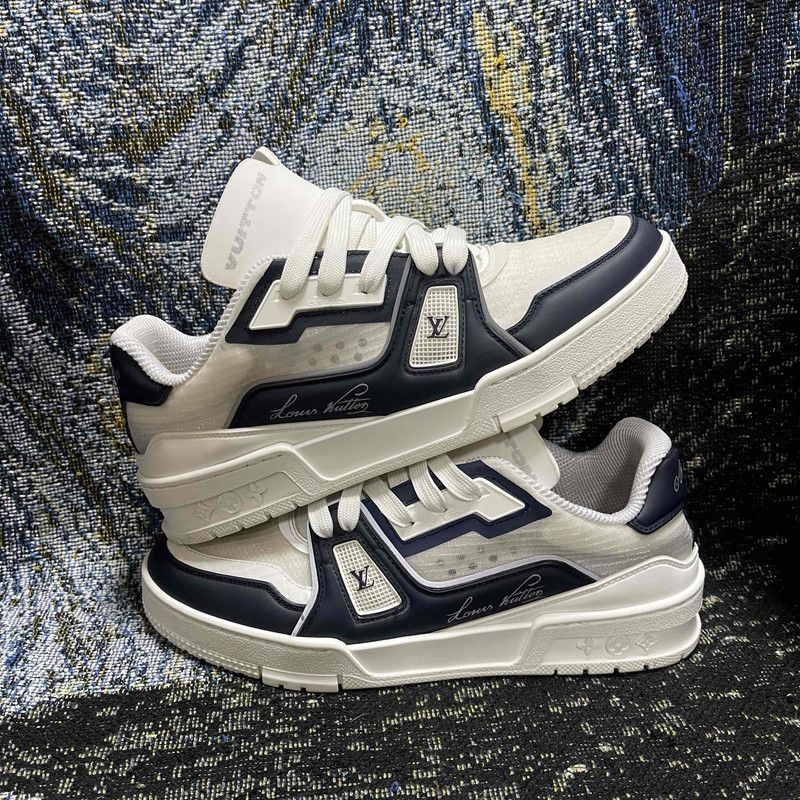 Louis Vuitton Louis Vuitton Trainer Low-Top Sneakers Blue and White -2508 Size US 8 / EU 41 - 8 Thumbnail