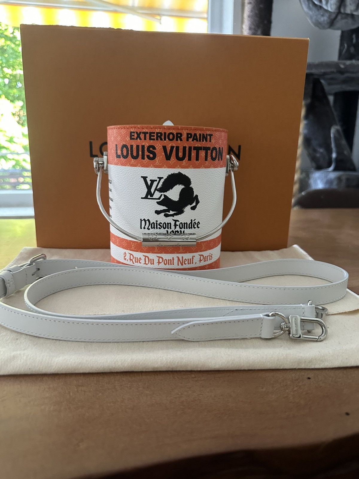 Louis Vuitton Louis Vuitton AF 2022 paint bucket Size ONE SIZE - 1 Thumbnail