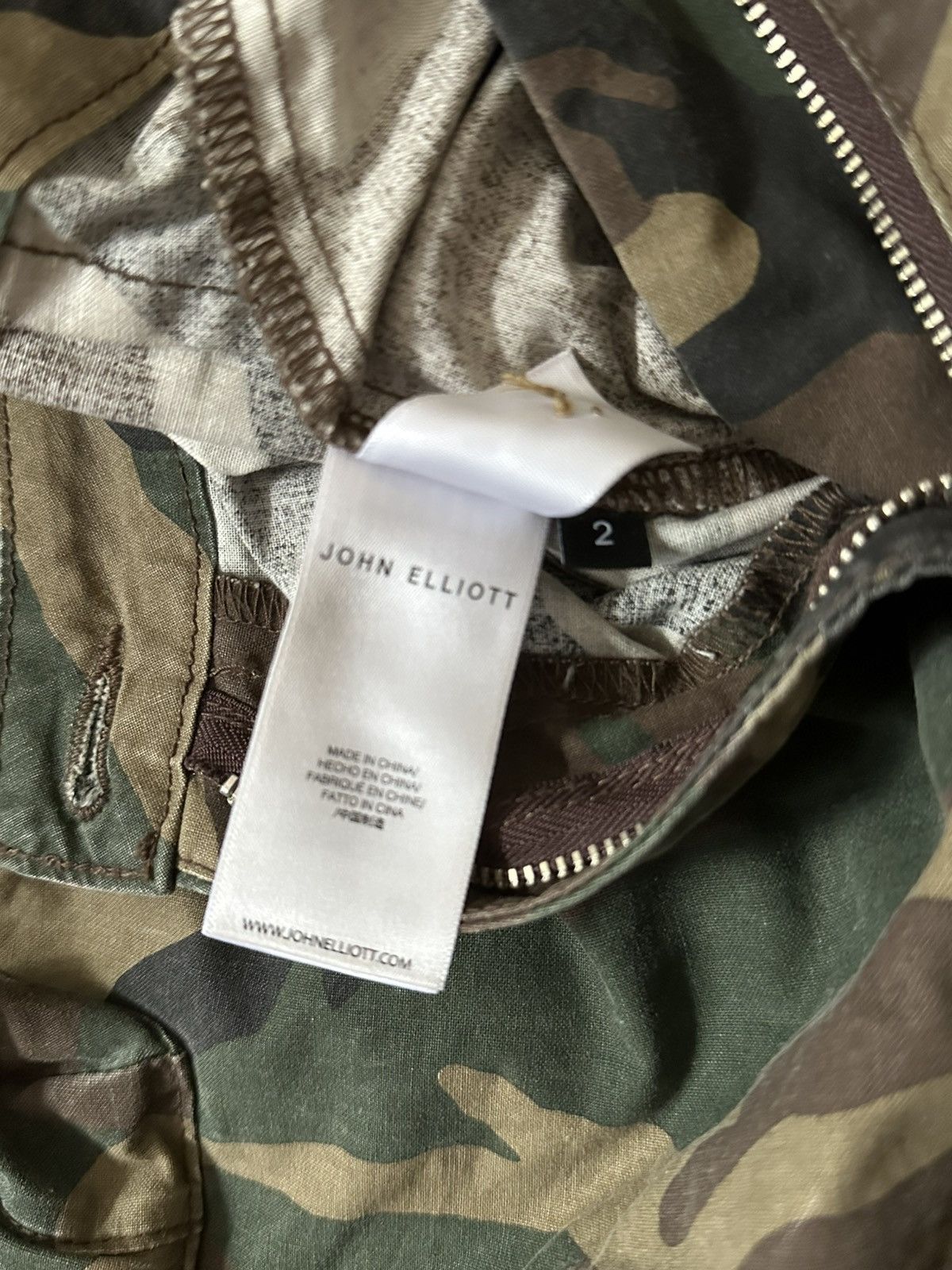 John Elliott JOHN ELLIOTT — Women’s camo cargo pants Size 26" / US 2 / IT 38 - 8 Thumbnail