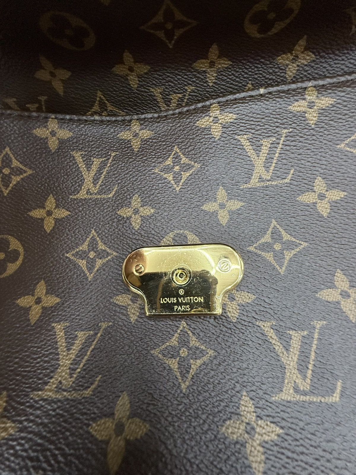 Louis Vuitton Louis Vuitton Saint Placide Shoulder Bag Size ONE SIZE - 15 Thumbnail