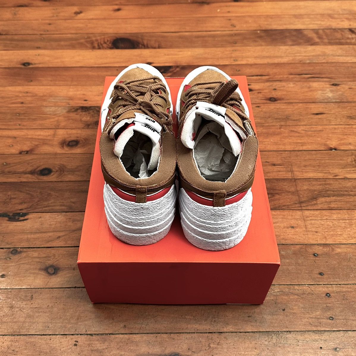 Nike × Sacai Nike Blazer Low Sacai Tan White Red Size 11 Size US 11 / EU 44 - 5 Thumbnail