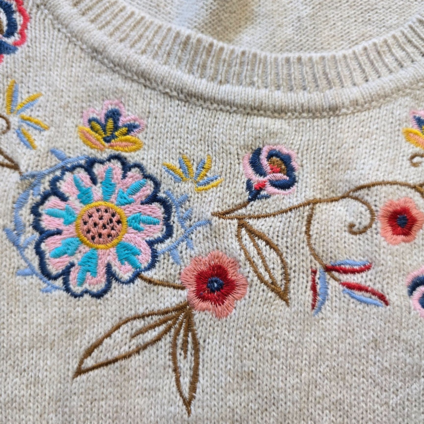 Loft LOFT Sweater Womens Large Beige Floral Embro embroidered Cottage Casual Pullover Knit Lightweight Round Neck Long Sleeve Size L / US 10 / IT 46 - 4 Thumbnail