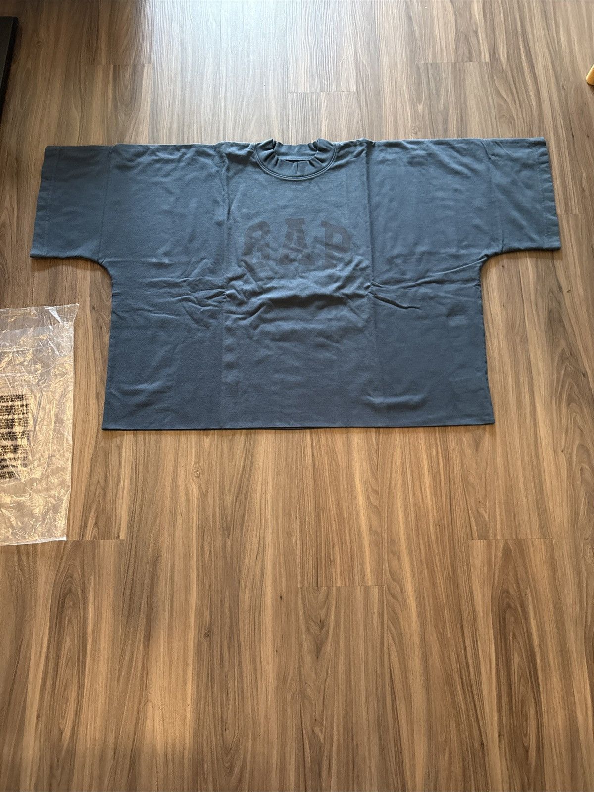 Balenciaga × Gap × Kanye West YEEZY GAP 78 Dove Crop Tee XXL Dark Gray Oversized Fit NWT Size US XXL / EU 58 / 5 - 1 Thumbnail
