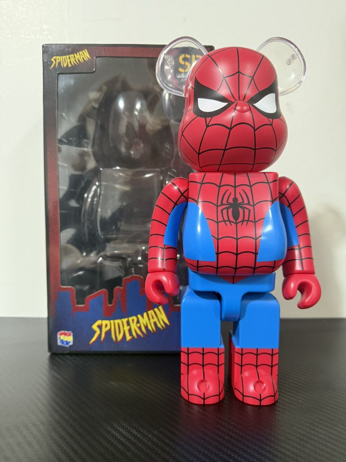 Bearbrick Spiderman 400%です。 100% Bearbrick - Mickey Mouse 1930's Poster set | Buy now