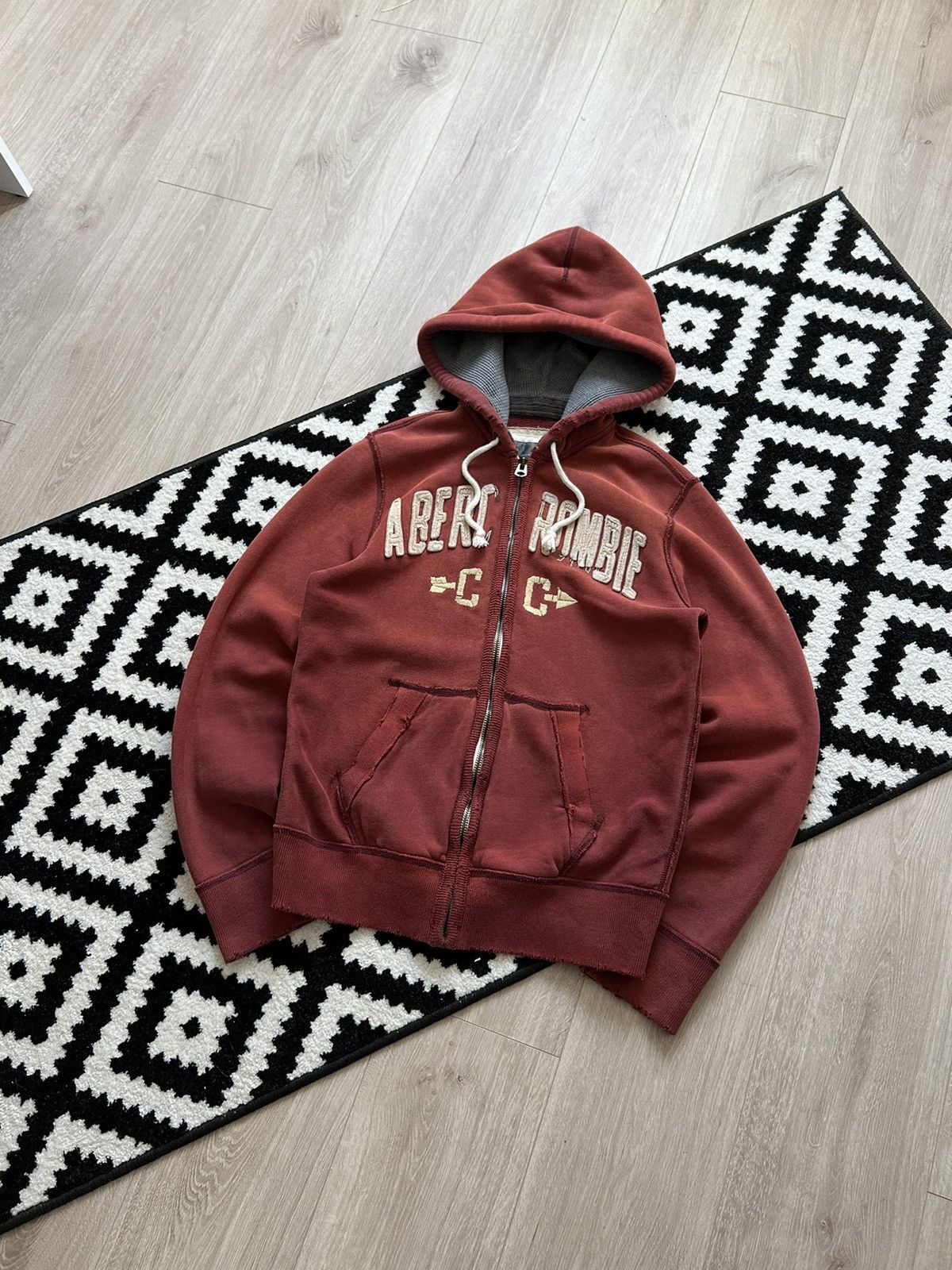 Vintage Abercrombie fitch big logo zip-hoodies distressed