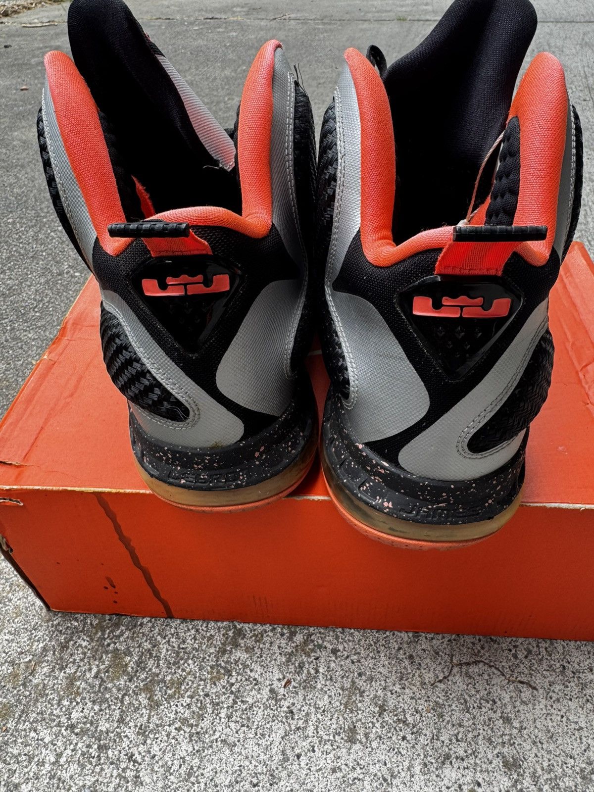Nike Nike LeBron James mango 9’s Size US 12.5 / EU 45-46 - 6 Thumbnail