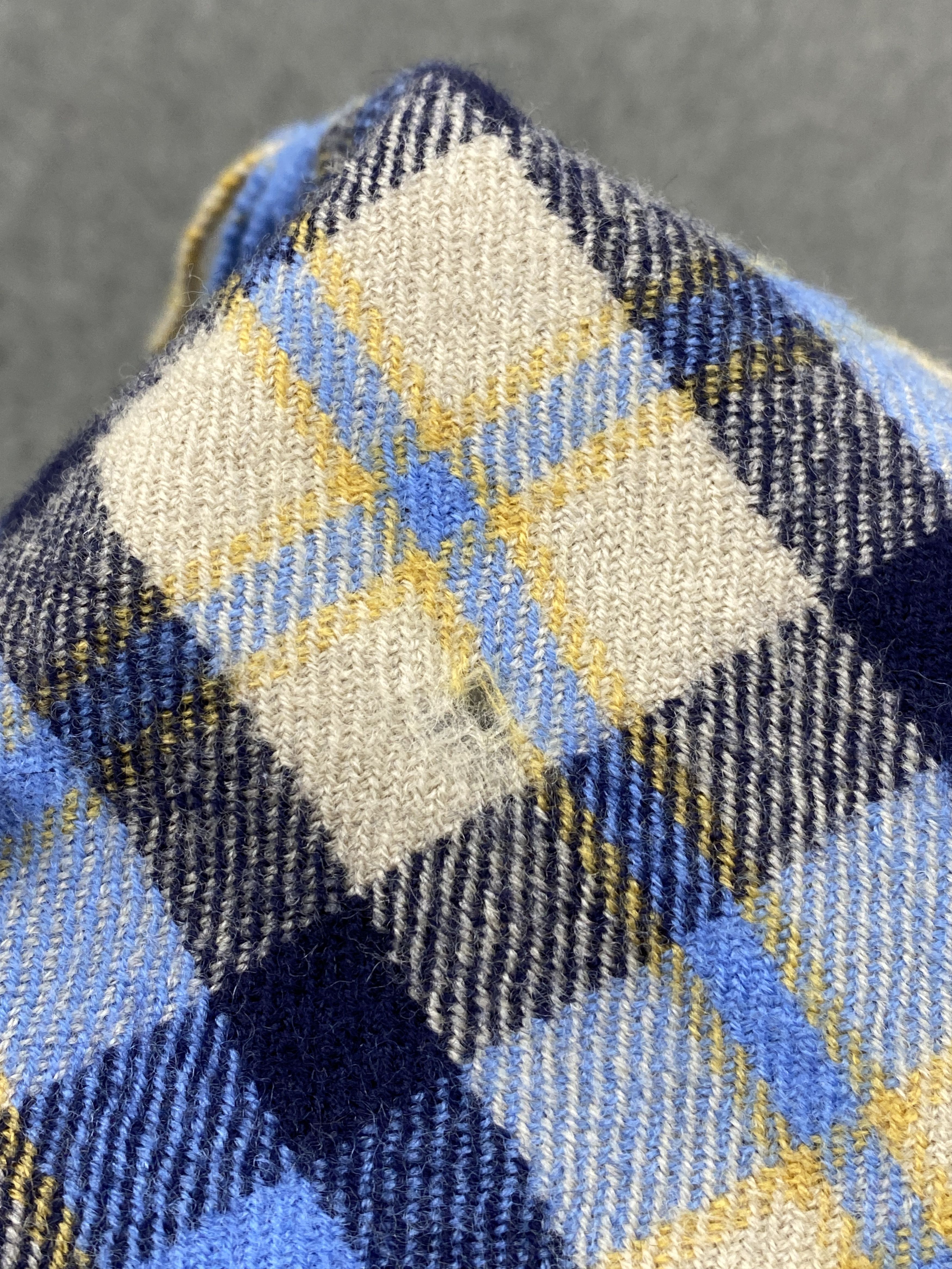 Champion Vintage Champion Scarf Muffler Wool Neckwear SC0304 Size ONE SIZE - 8 Thumbnail