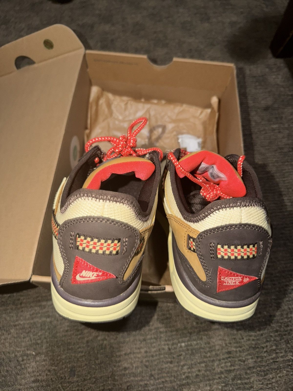 Nike × Travis Scott Nike Air Max 1 Size US 9.5 / EU 42-43 - 4 Thumbnail