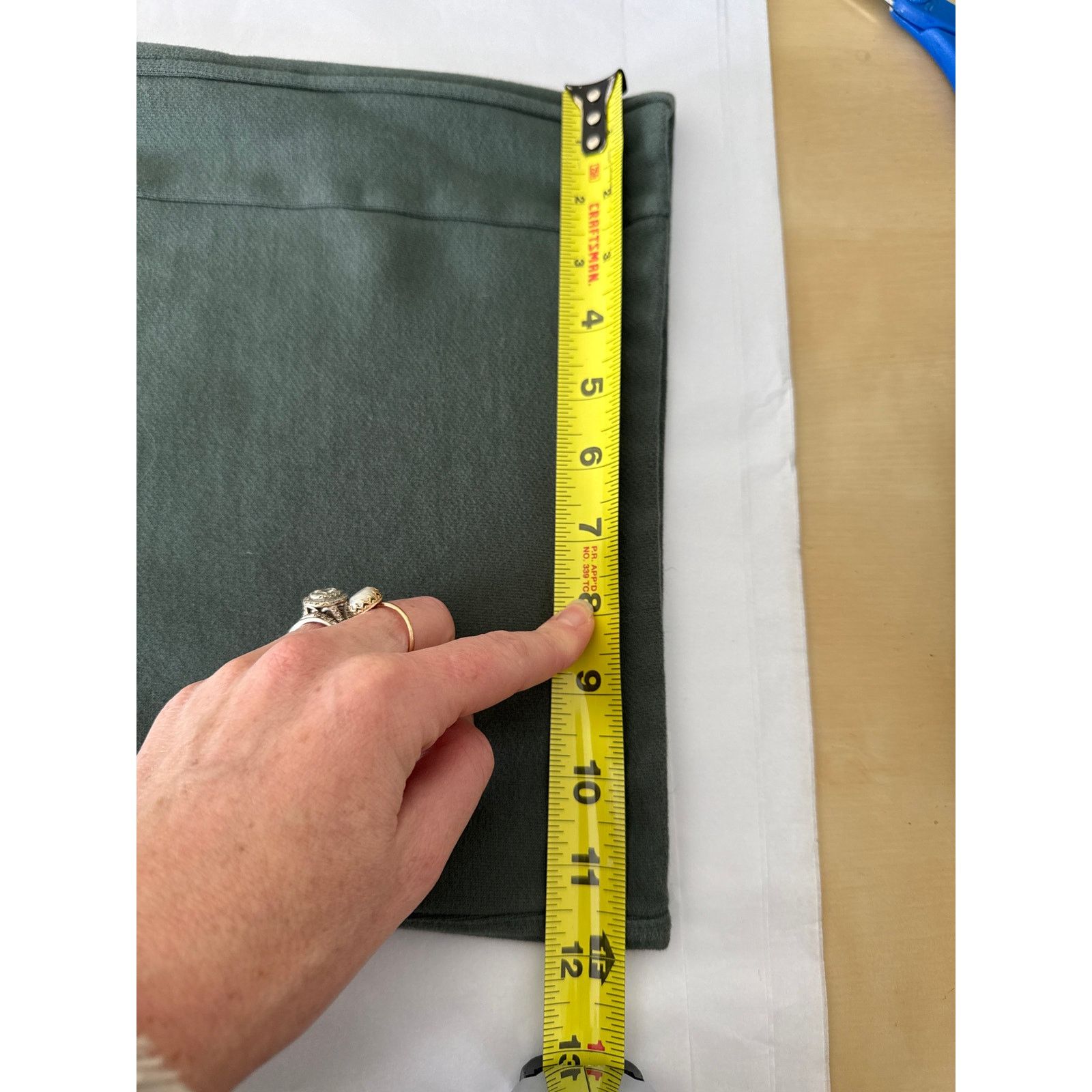 Lululemon LULULEMON High Rise Wide Leg Cropped Ankle Sweatpants Size 6 Size 28" / US 6 / IT 42 - 8 Thumbnail