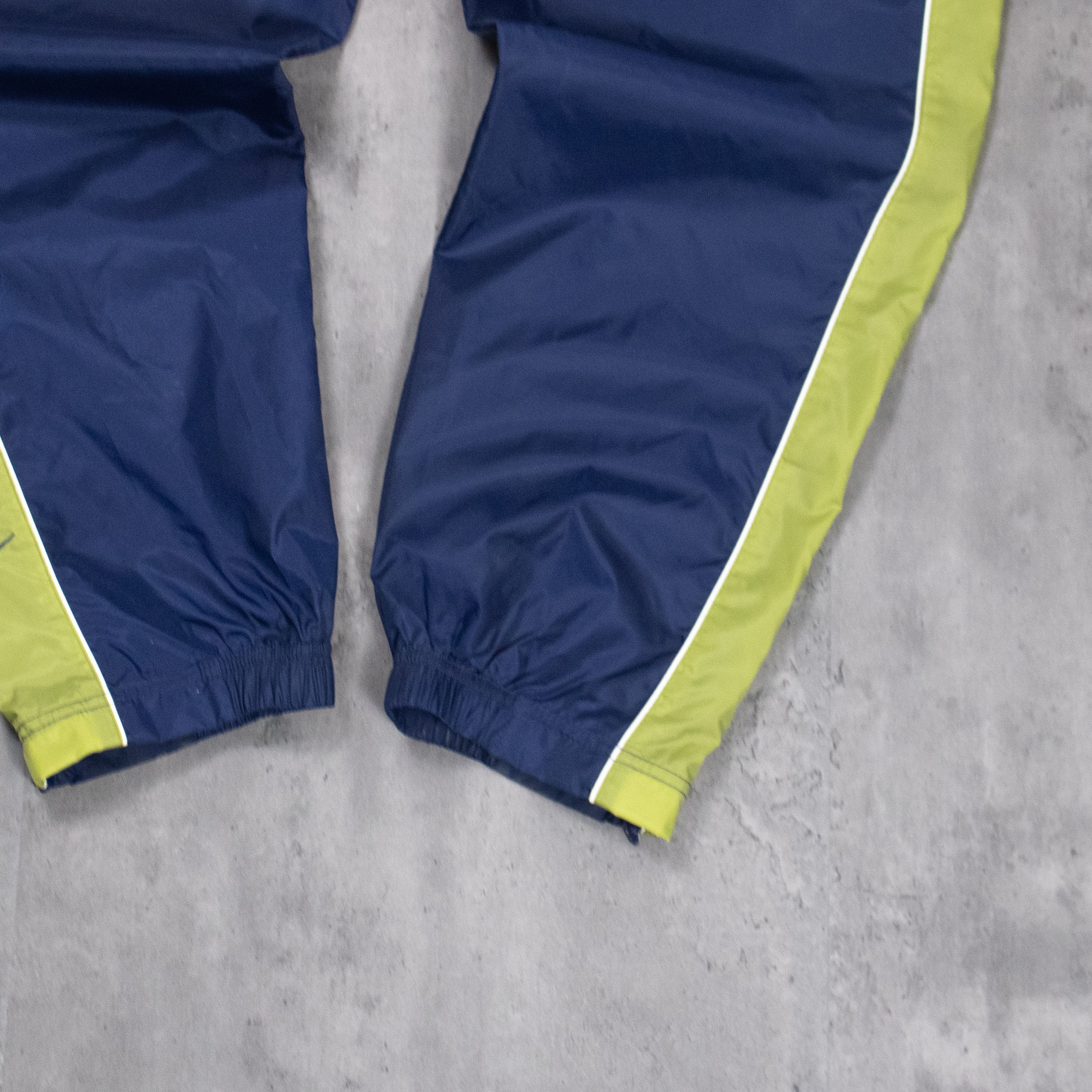 Nike Vintage 90's Nike Navy Stripped Baggy Relax Cuffed Pant's Size US 28 / EU 44 - 5 Thumbnail