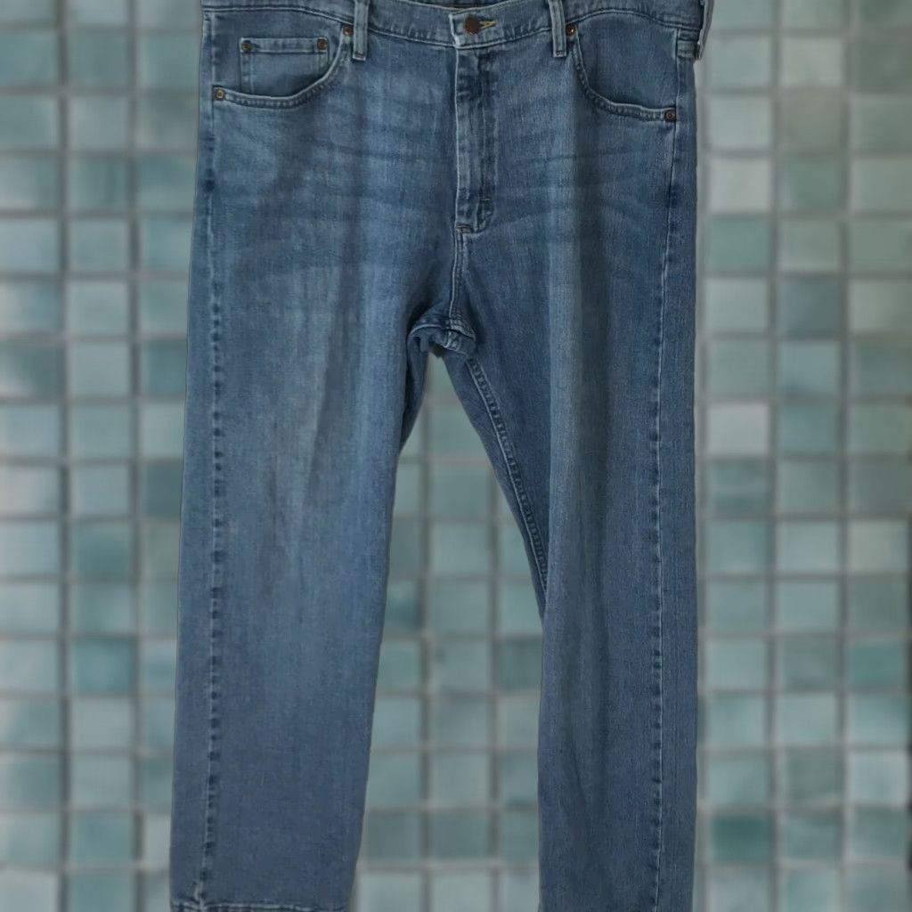 Wrangler Wrangler Mens Straight Leg Regular Mid Rise Casual Blue Denim Jeans 38X29 Size US 38 / EU 54 - 1 Thumbnail