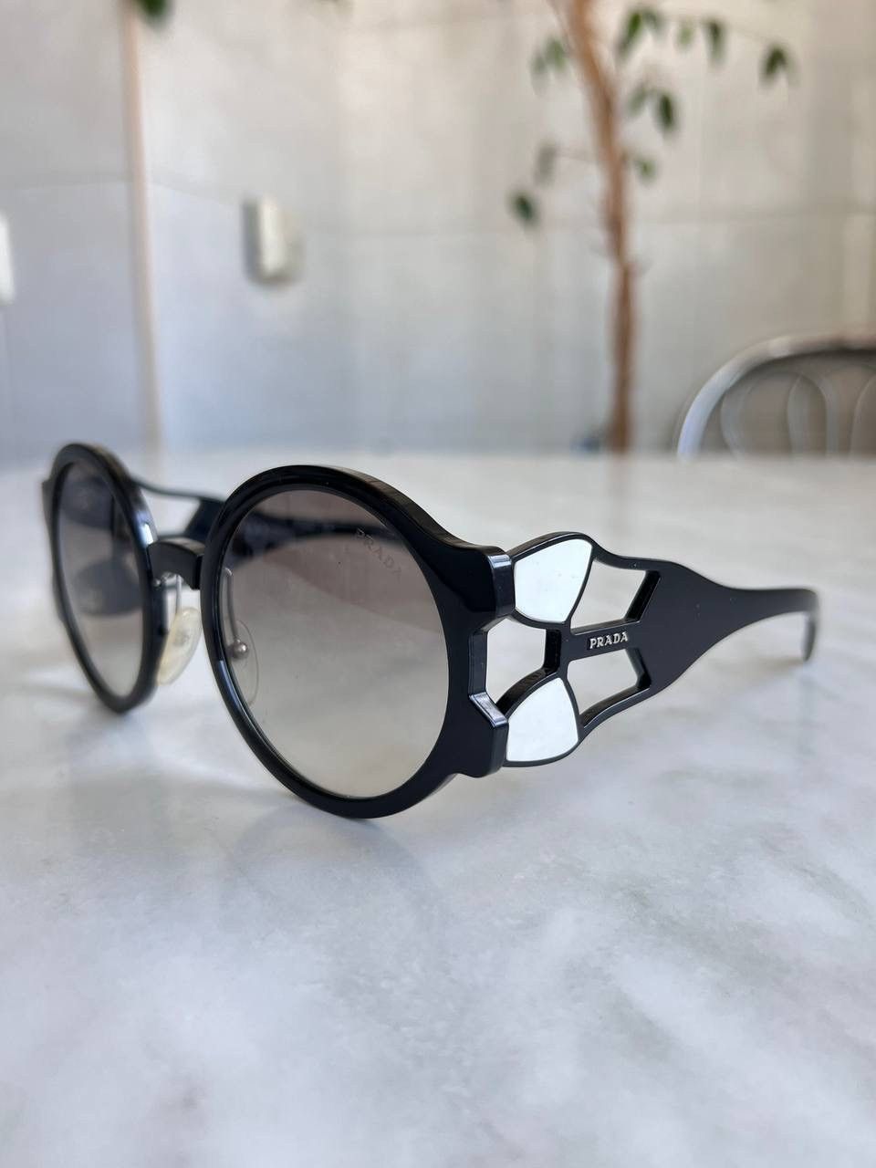 Prada Vintage Prada Sunglasses Black Eyewear's SPR 13U Avant-garde Size ONE SIZE - 2 Thumbnail
