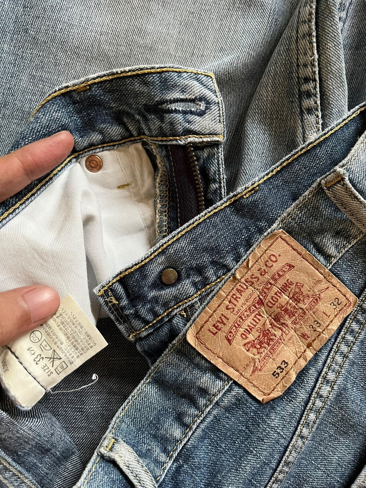 Levi's × Levi's Vintage Clothing Vintage 90s Levis 533 Faded Wash Distressed Loose Jeans Size US 32 / EU 48 - 9 Thumbnail