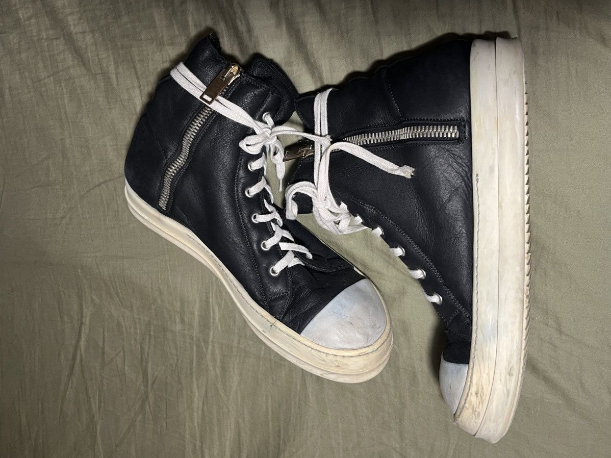 Rick Owens Rick owens shearling ramones Size US 9.5 / EU 42-43 - 2 Thumbnail