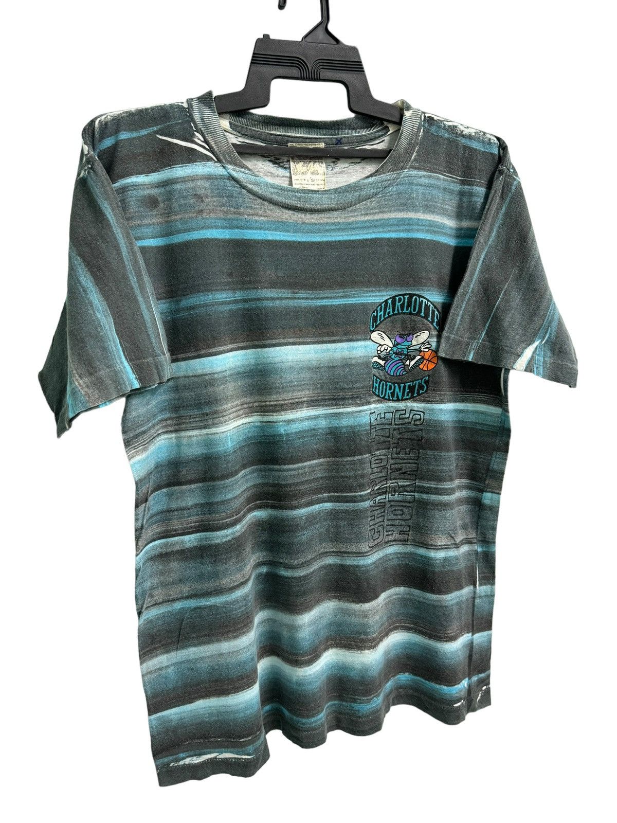 Marvel Comics × NBA × Vintage Vintage 90s Charlotte Hornets NBA Stripes Tye Dye Size US M / EU 48-50 / 2 - 3 Thumbnail