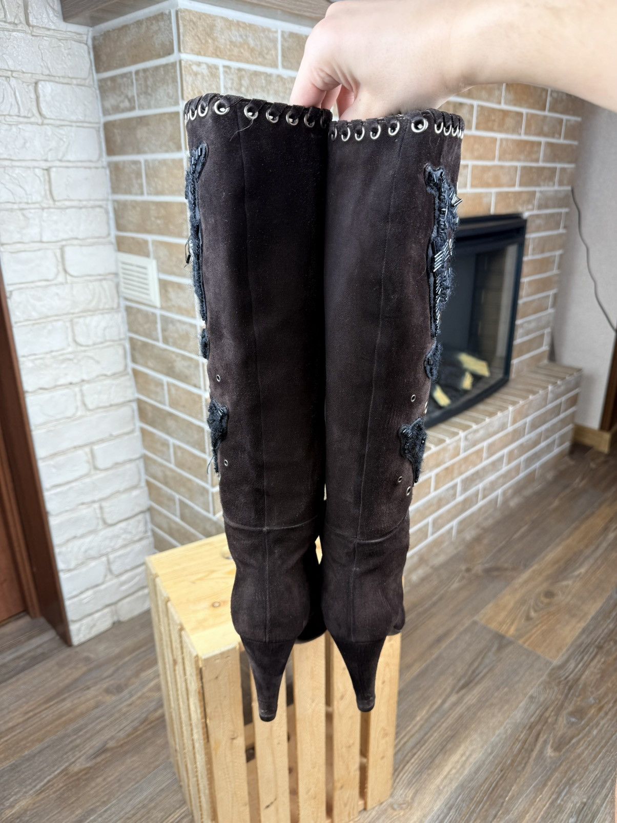 Prada × Vintage Prada Brown Suede Beads Knee High Heels Boots Size US 9 / IT 39 - 7 Thumbnail