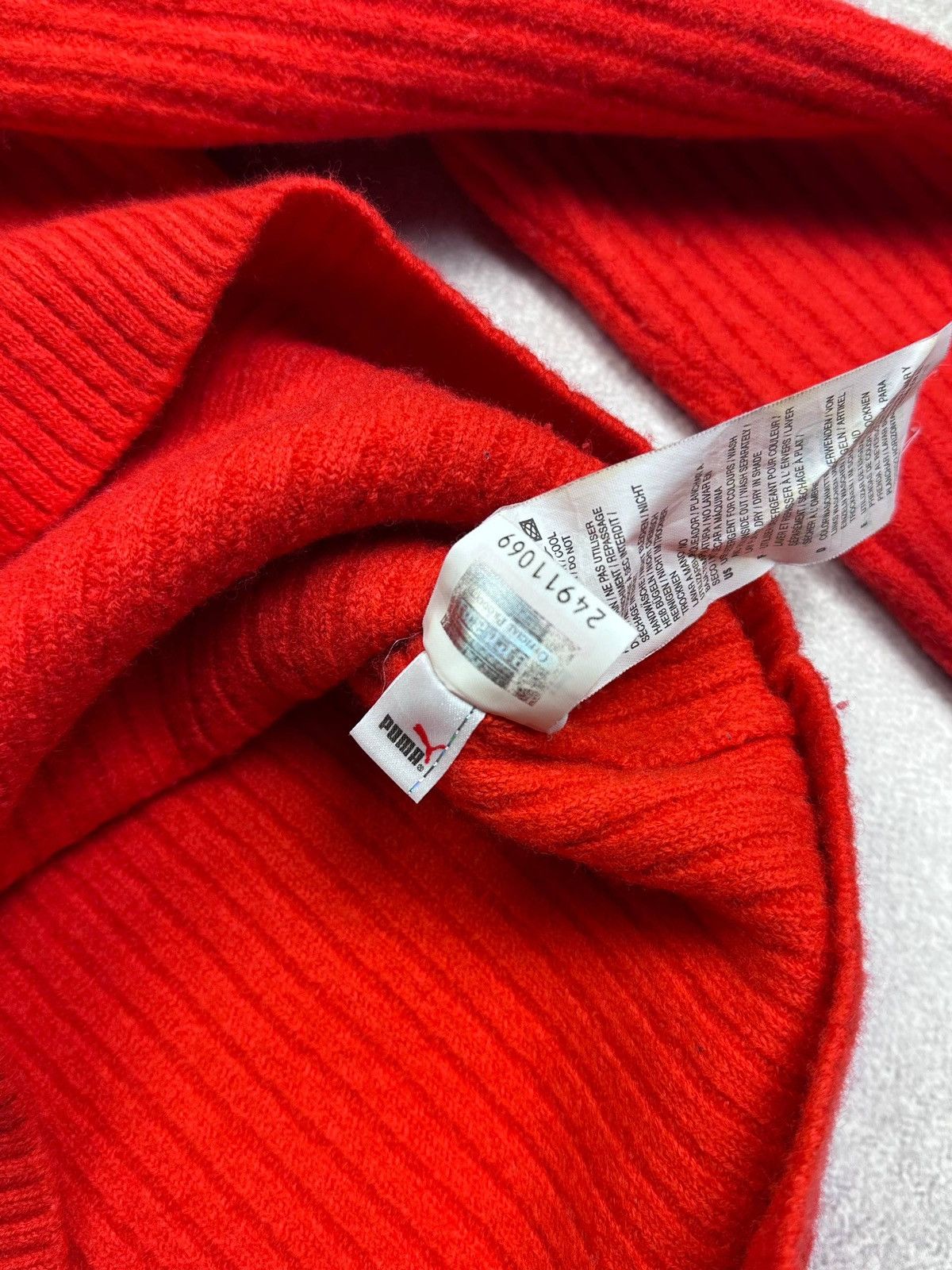 Formula 1 Vintage Formula 1 Puma Ferarri Knit Sweater M Size US M / EU 48-50 / 2 - 9 Thumbnail