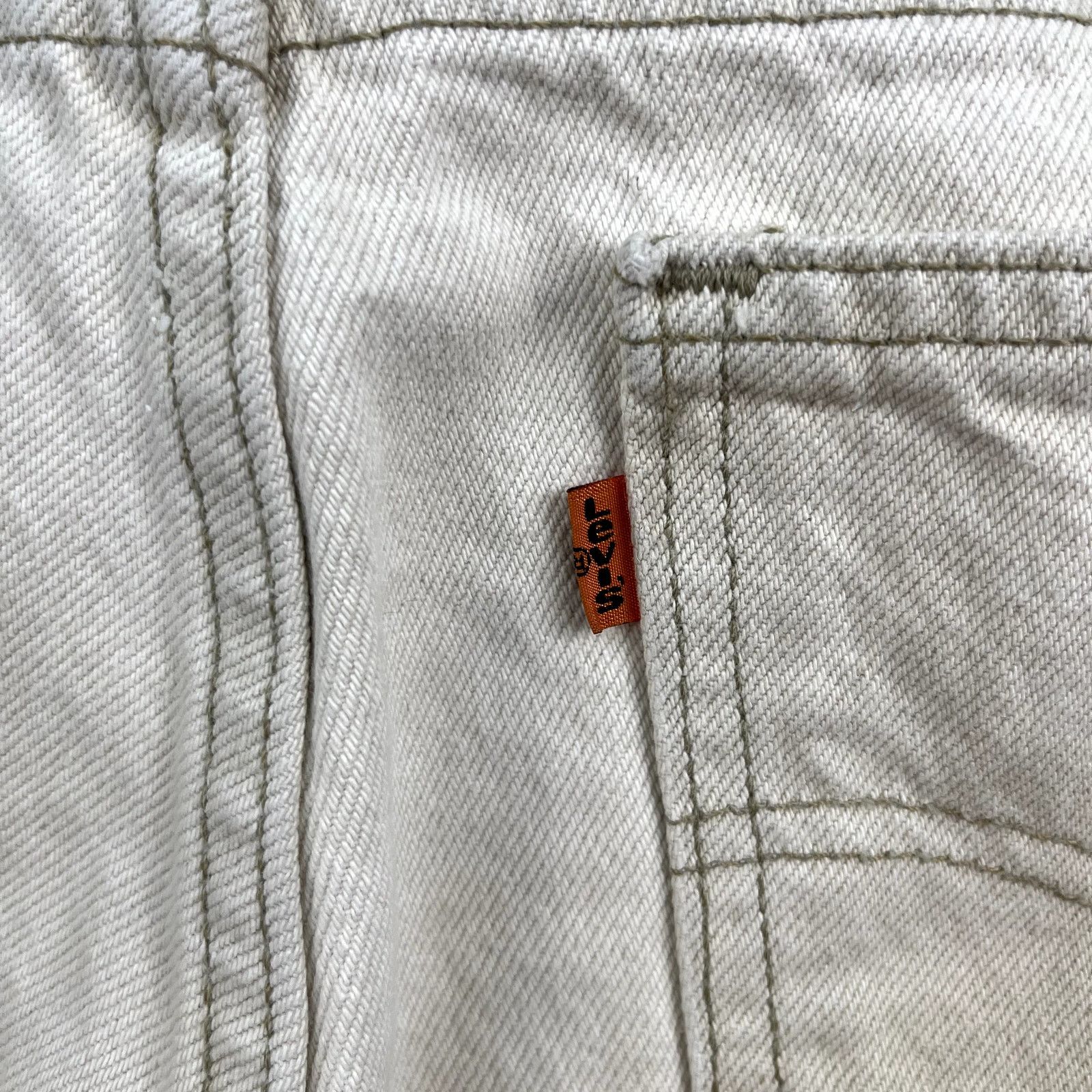 Levi's Vintage Levis 550 Jeans Mens Cream Denim Relaxed Fit Size US 32 / EU 48 - 4 Thumbnail
