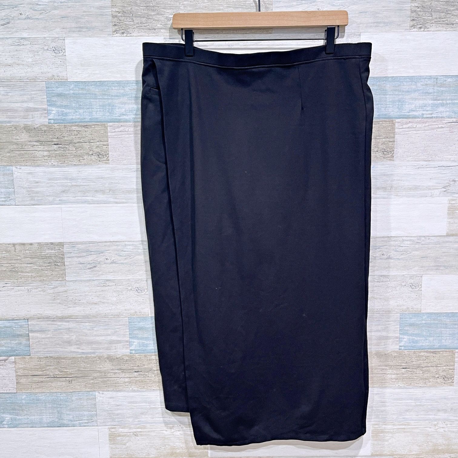Betabrand Betabrand Sassiest Skirt Overlay Ponte Crop Pants Black XXL Size 42" / US 20 - 4 Thumbnail