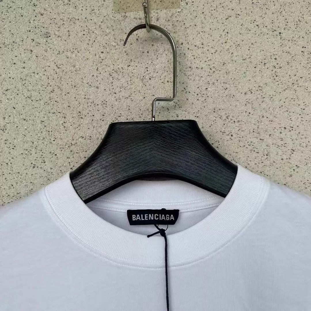 Balenciaga Balenciaga Mail Short Sleeve T-Shirt OS S NWT Size S / US 4 / IT 40 - 2 Thumbnail