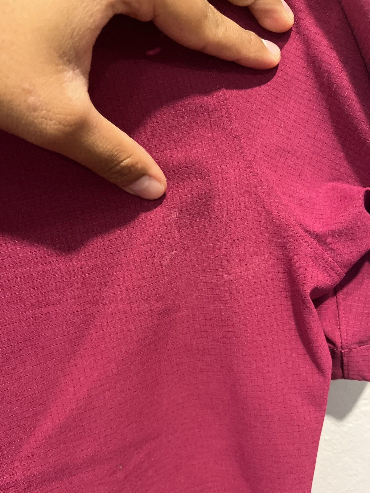 Lululemon Airing Easy Camp Collar Shirt - Wild Berry Size US L / EU 52-54 / 3 - 4 Thumbnail